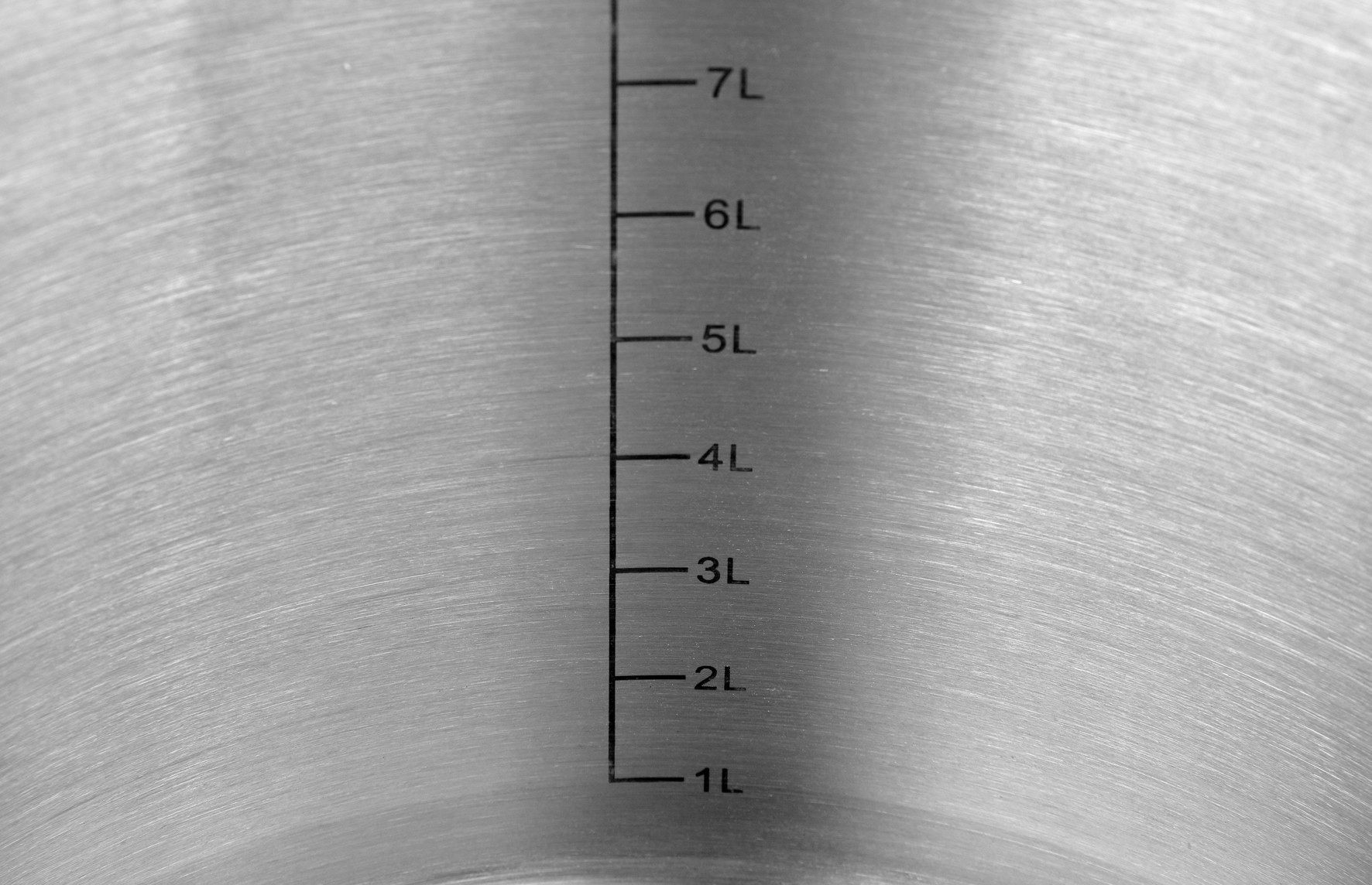 GARNEK 12L INDUKCJA Z POKRYWKĄ 25x25cm WYSOKI YATO