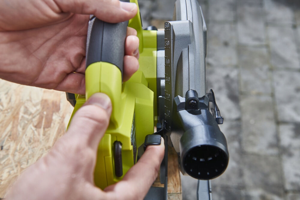 RYOBI PIŁA PIŁARKA TARCZOWA 184mm BEZSZCZOTKOWA AKUMULATOROWA 18V RCS18BL-0