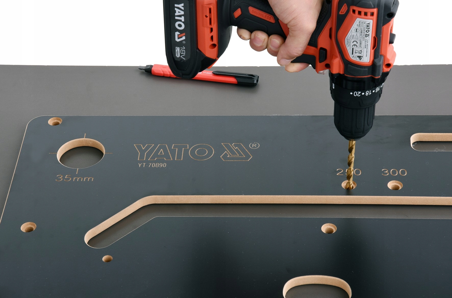 YATO SZABLON DO ŁĄCZENIA BLATÓW KUCHENNYCH FREZARSKI 700mm YT-70890