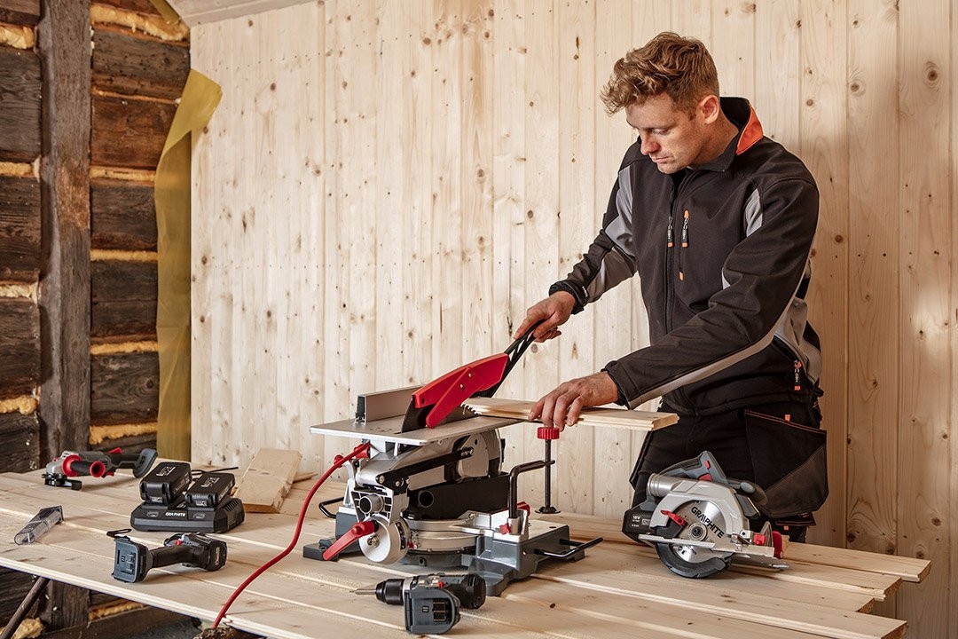 GRAPHITE PILARKA PIŁA TARCZOWA UNIWERSALNA 1600W TARCZA 254 X 30 MM 59G801