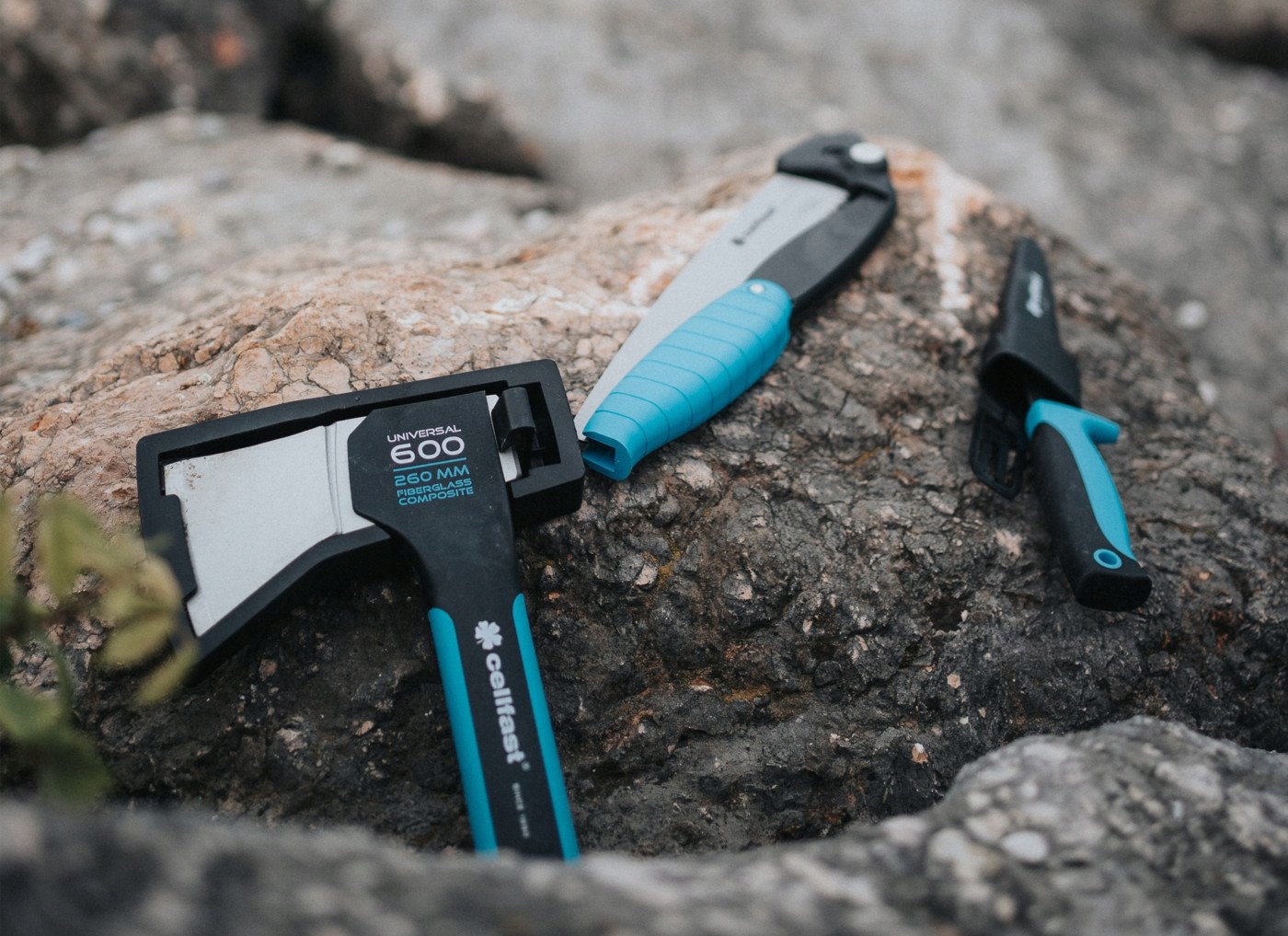 CELLFAST ZESTAW KEMPINGOWY NÓŻ SIEKIERA U600 PIŁA SKŁADANA ENERGO 42-104