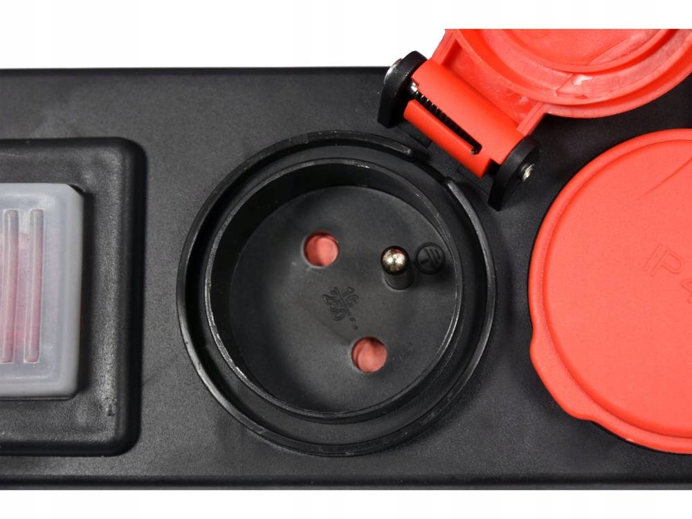 YATO LISTWA ZASILAJĄCA WARSZTATOWA IP44 3 METRY 5 GNIAZD WYŁĄCZNIK 3x1,5mm