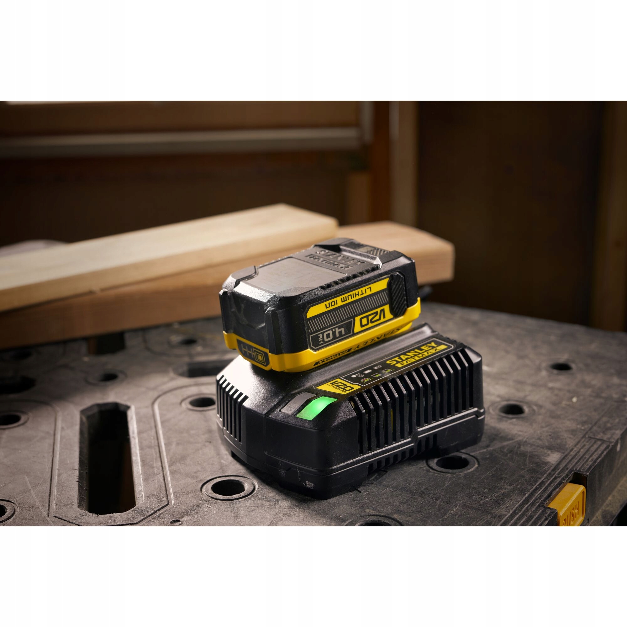 STANLEY FATMAX SFMCB204 AKUMULATOR LI-ION 4.0AH 18V V20 BATERIA 4Ah