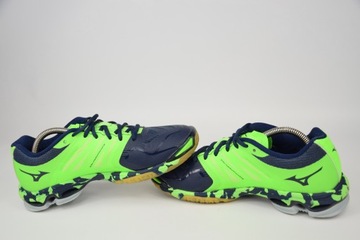 Harga mizuno wave lightning z2 hotsell