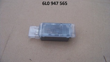 Seat лампа освітлення кабіни бардачка 6l0947565 фото №1