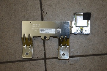 Audi a1 усилитель антенный 8x0035503b фото №1