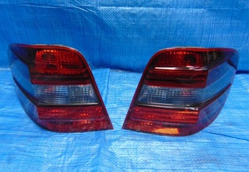 Mercedes ml w164 amg лампа левая зад задняя тёмное фото №1