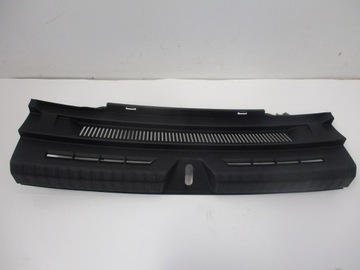 Накладка na pas зад audi a1 82a 18r фото №1