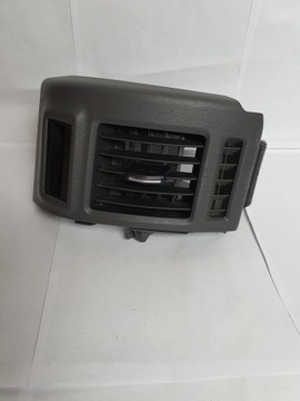 Решітка повітропровід впуск лівий ліва toyota prius фото №1