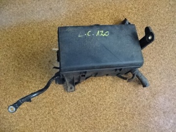 Land cruiser 120 04r коробка запобіжників 3,0d фото №1