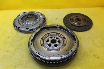 Диск прижим колесо двухмассовый golf vii 1.5 tsi 05e105266b 04e141016j фото №1