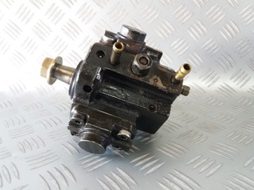 Насос паливна вприскувальний vectra c signum 1.9 cdti фото №1