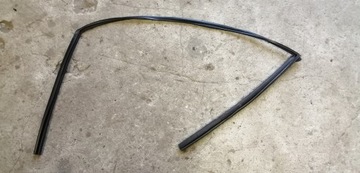 Mazda 3 09-13 bl прокладка дверь левый перед фото №1