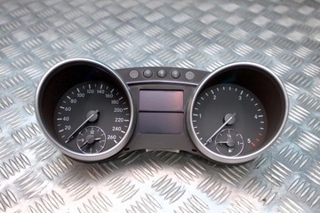 Mercedes ml w164 спідометр  прилади 4,2 cdi a164540894 фото №1