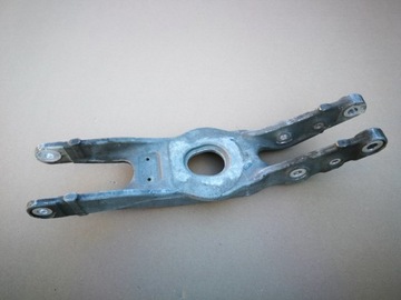 Mercedes c 205 a2053300 важіль нижній зад оригінал фото №1