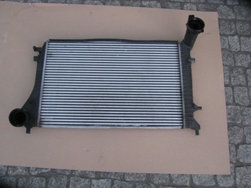 Vw golf 1.9tdi радіаторів інтеркулер 1k0145803al фото №1
