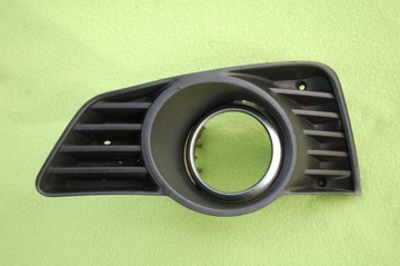 Opel tigra b решітка ліва бампера заглушка фото №1