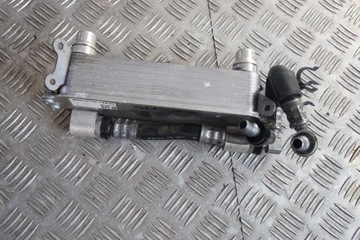 Радіаторів масла mercedes glc w213 w190 a0995006000 1 фото №1