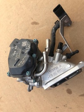 Audi q5 80a 2.0 tdi дроссельная заслонка 04l128063t фото №1