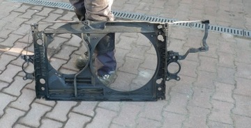 Pas переднє підсилювач лобове audi a8 d2 3.3 tdi 4d0805571t 4d0805855k фото №1