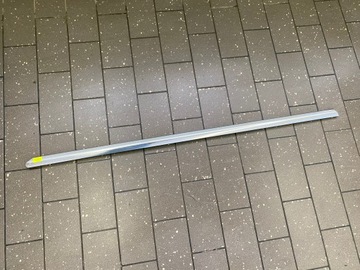 Планка дверь уплотнитель стекла левая mercedes w207 cabrio фото №1