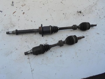 Полуось правые перед toyota avensis t27 2.0 d4d фото №1