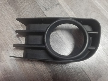 Renault решітка галоген ліва 8200115117 фото №1