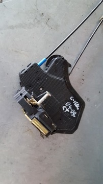 Toyota corolla verso 04-09 замок дверь левый зад 2p фото №1