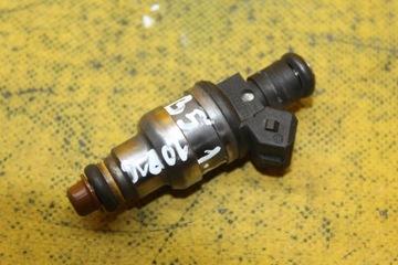 Форсунка инжектор a4 b5 1.8 b 058133551a фото №1