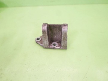 Лапи кронштейн mazda premacy i cp fl 1.8 16v 01-05 фото №1