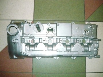 Крышка клапанов mercedes sprinter 2,2 cdi новая фото №1