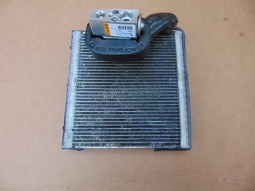 Клапан расширительный радиаторов audi tt 2.0 5q0816679b фото №1