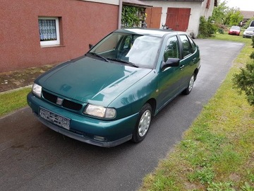Seat cordoba polo двері передні ліві перед ls6t фото №1