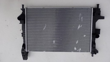 Радиаторов воды ford focus c-max 1.0 cv61-8005-vc фото №1