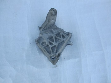 Лапи кронштейн двигуна chevrolet lacetti 2.0 d vcdi фото №1