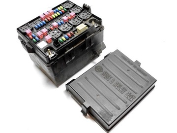 Ssangyong rexton 3.2 бензин корпус запобіжників фото №1