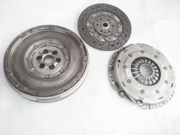 Сцепление двухмассовый 9805498780 citroen ds3 ds4 508 308 gti 1,6thp фото №1