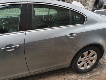 Двері ліві задні opel insignia hb sedan z179 фото №1