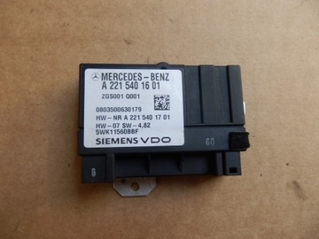 Mercedes w204 1.8 модуль насоса пального a2215401601 фото №1