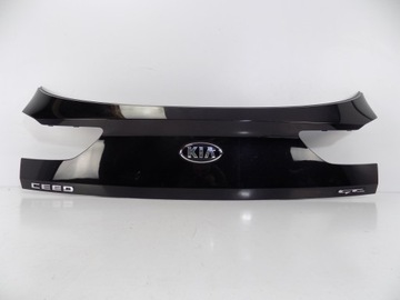 Накладка кришки багажника kia ceed gt фото №1