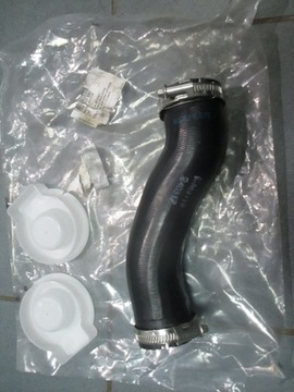 Vw touareg 2010- шланг труба інтеркулер права 7p6145980 фото №1