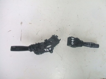 Hyundai i40 перемикач двірник світла фото №1