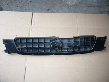 Mazda demio решітка радіатора решітка оригінал фото №1