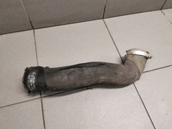 Шланг интеркулер audi a8 d3 3.0 tdi 4e0145737l фото №1