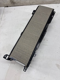 Volvo xc60 2022 переднє тримач na чашка тунелю середнього фото №1