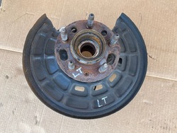 Ступиця ліва зад chevrolet camaro 3.6 2016- фото №1