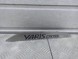 Toyota yaris cross планка дверь правые зад 75745-0d020 фото №1