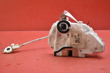 Замок двері лівий перед переднє eu honda civic 8 viii 05-08 фото №1