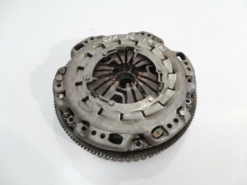 Mercedes gla x156 2016 1.5 dci зчеплення маховик з двома масами фото №1