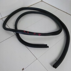 Прокладка дверь bmw x1 правые перед фото №1